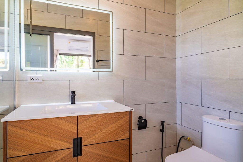 Bophut Pool Villa For Sale In Koh Samui Bathroom 2