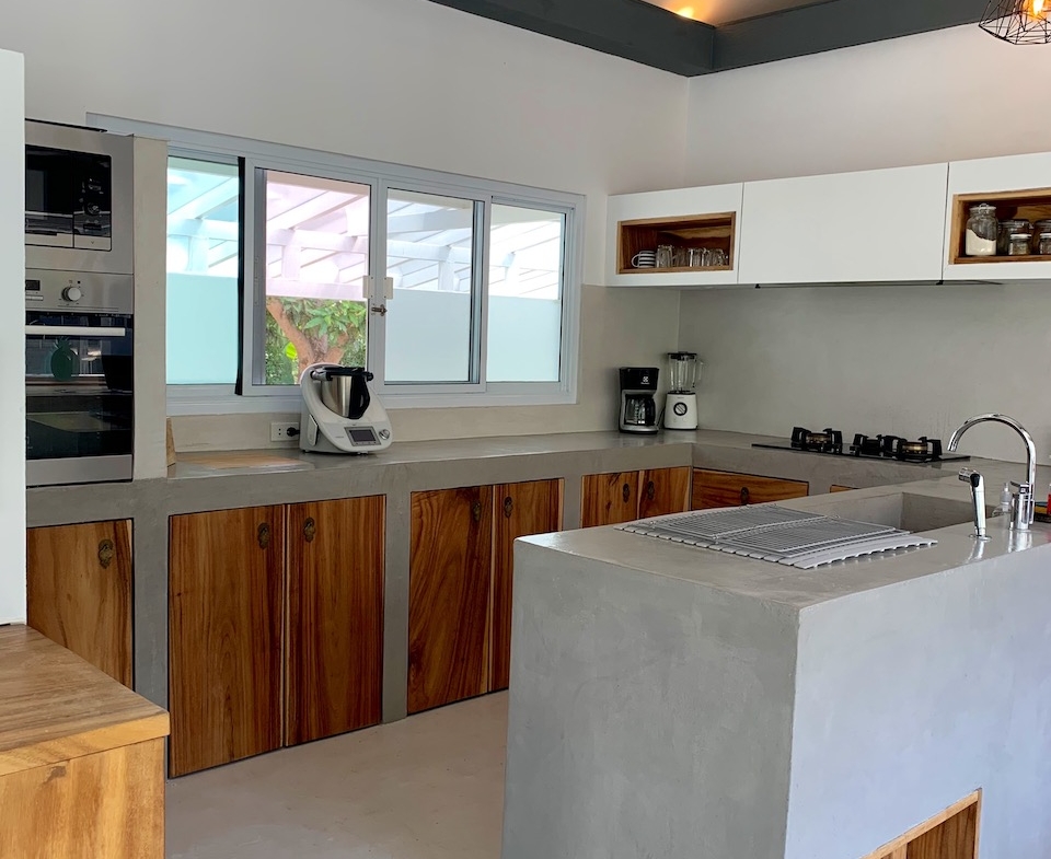 bophut pool villa Modern Kitchen