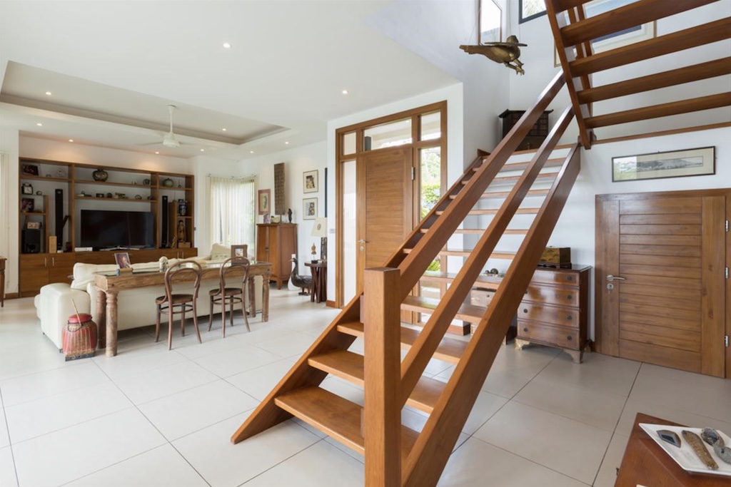 Bophut Sea View Villa For Sale in Koh Samui Stairs