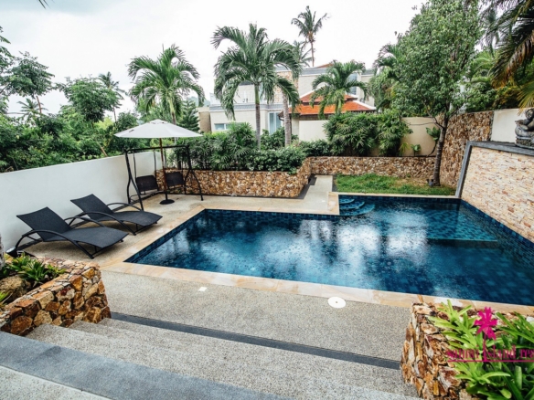 Chaweng 3 Bedroom Pool Villa Samui – Residential All in Koh Samui, Thailand