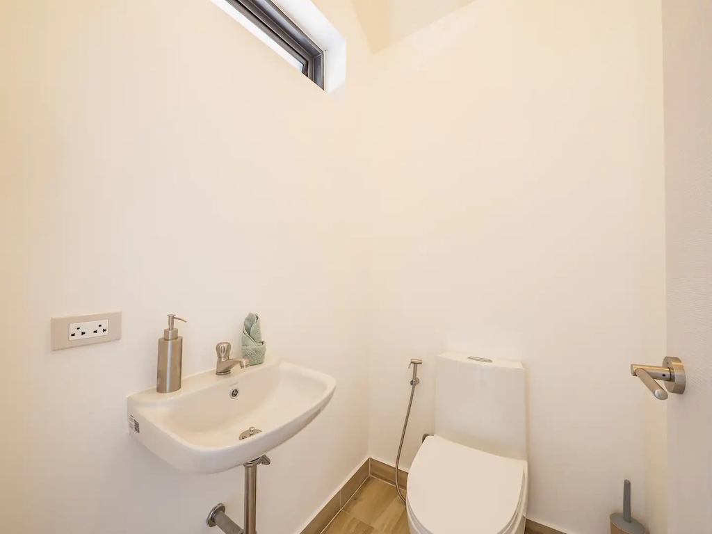 Chaweng Noi 2 Bed Villa Toilet