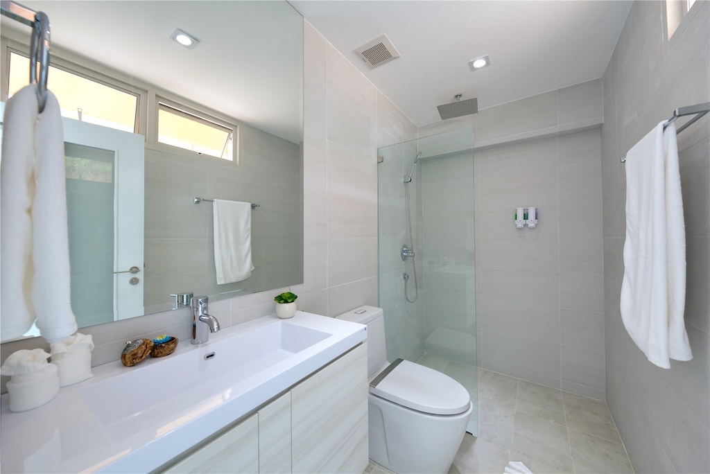 Chaweng Noi 3-Bed Sea View Property For Sale bathroom