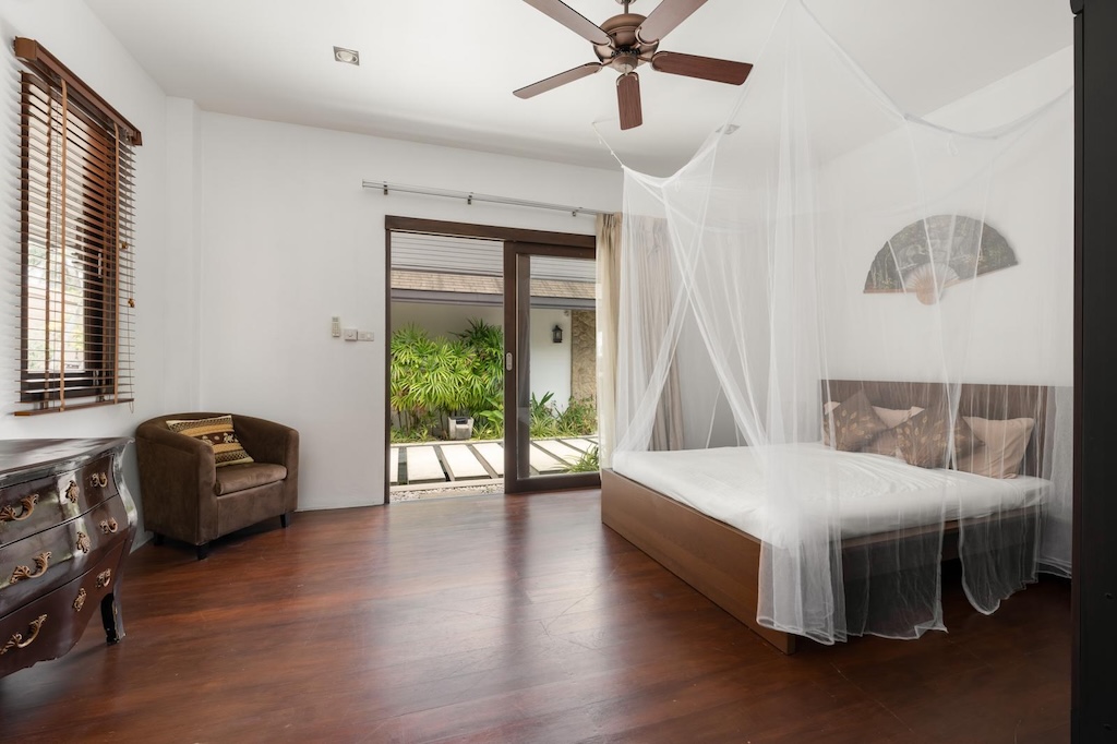 Chaweng Noi Bali Style Villa Bedroom