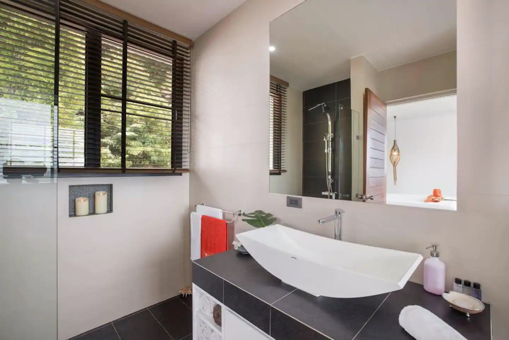 Chaweng Noi Property Koh Samui Bathroom