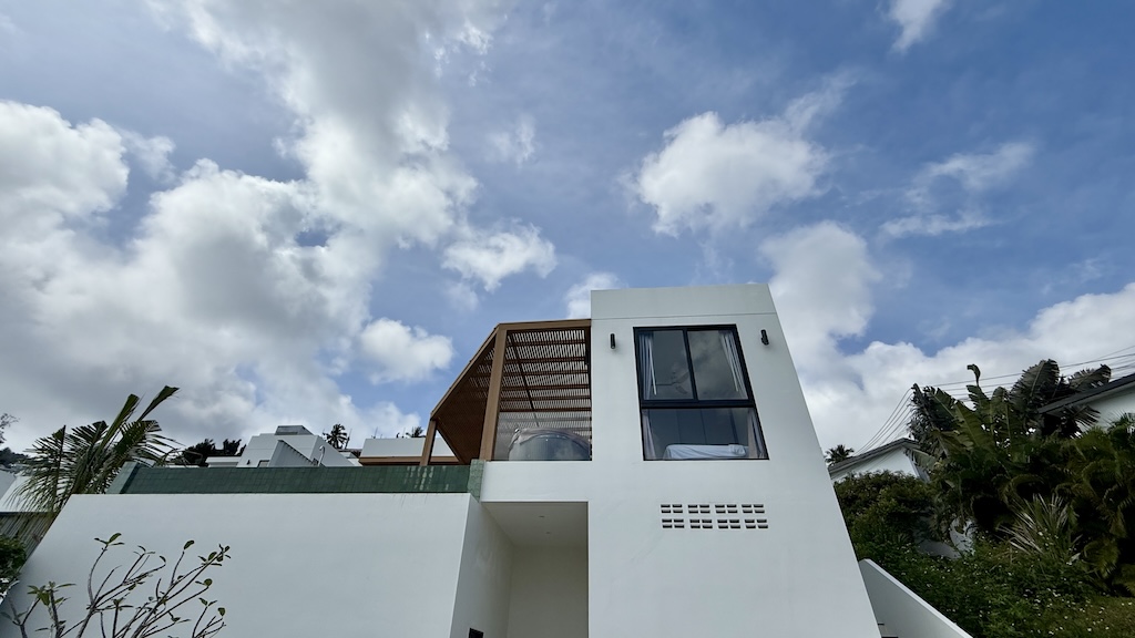 Chaweng Noi Three Bedroom Property Exterior