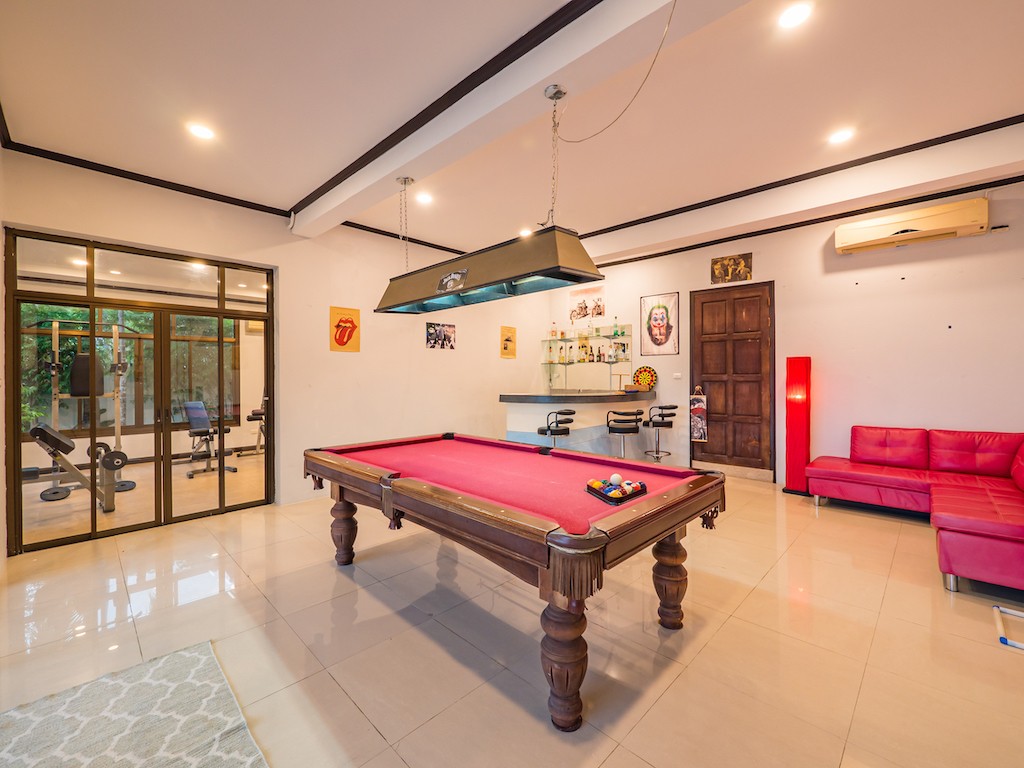 Chaweng Villa Koh Samui Pool Table