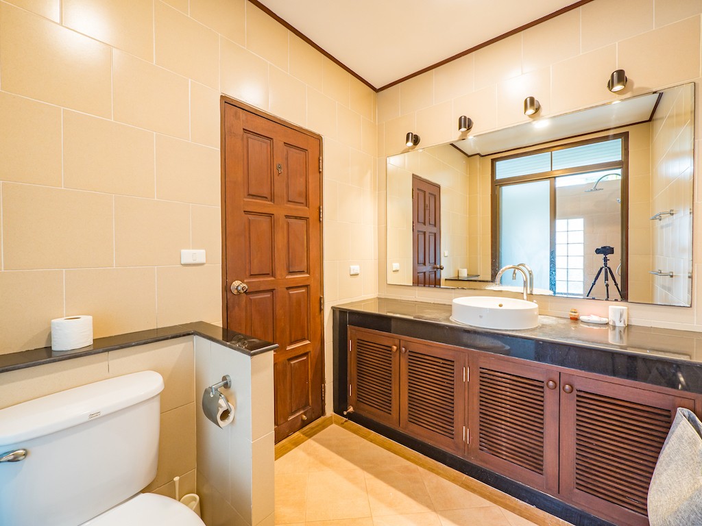 Chaweng Villa Koh Samui Bathroom