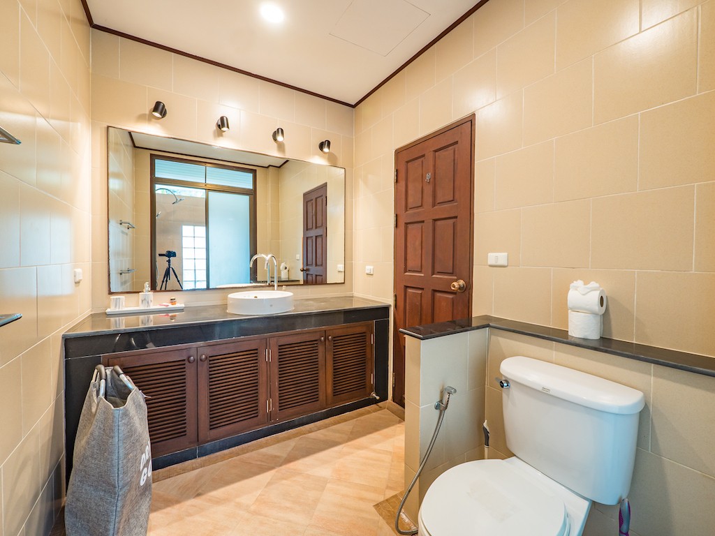 Chaweng Villa Koh Samui Bathroom