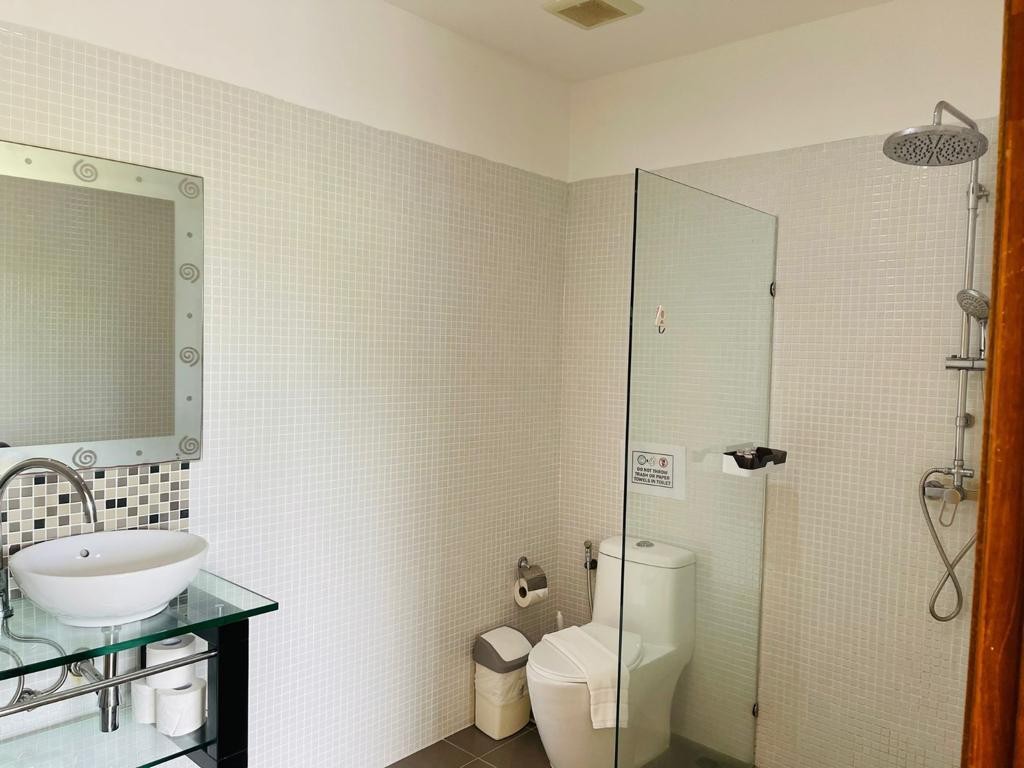 Choeng Mon Gardens Property Shower