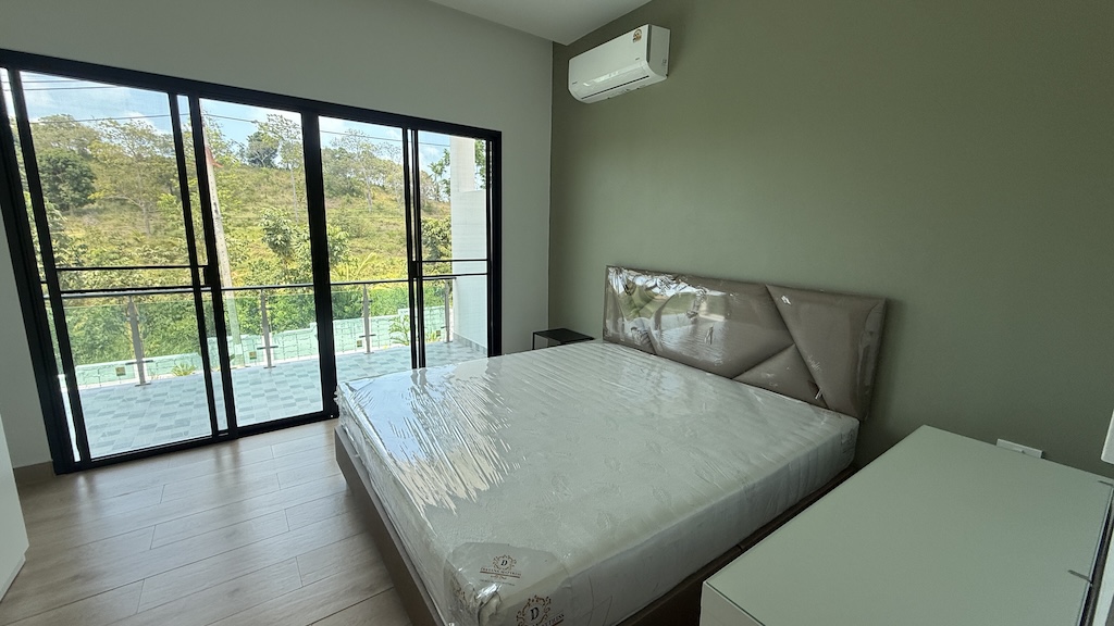 Choeng Mon Pool Vila Bedroom