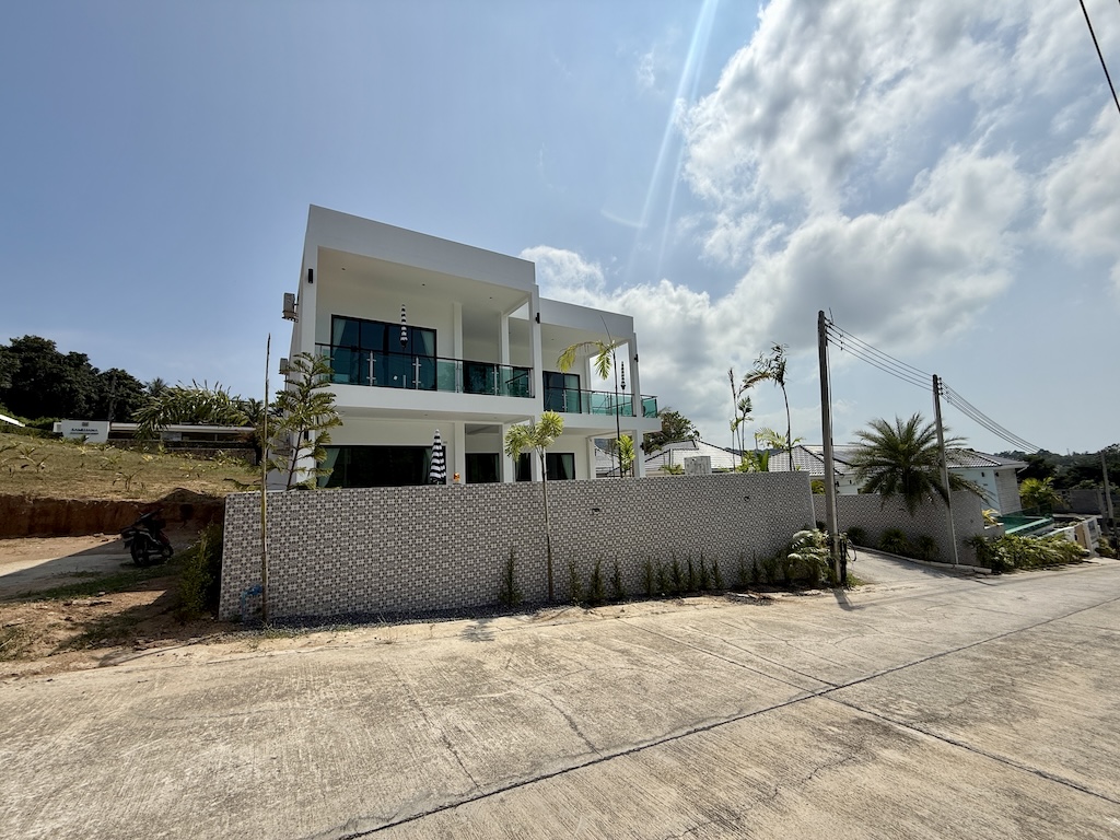 Choeng Mon Pool Villa Exterior