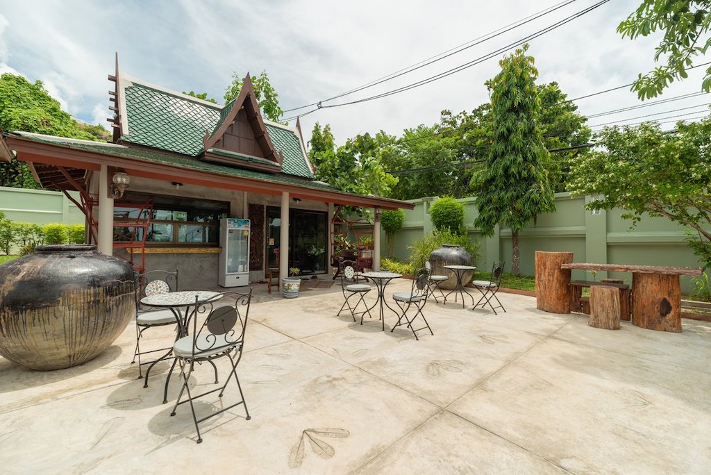 Cafe
