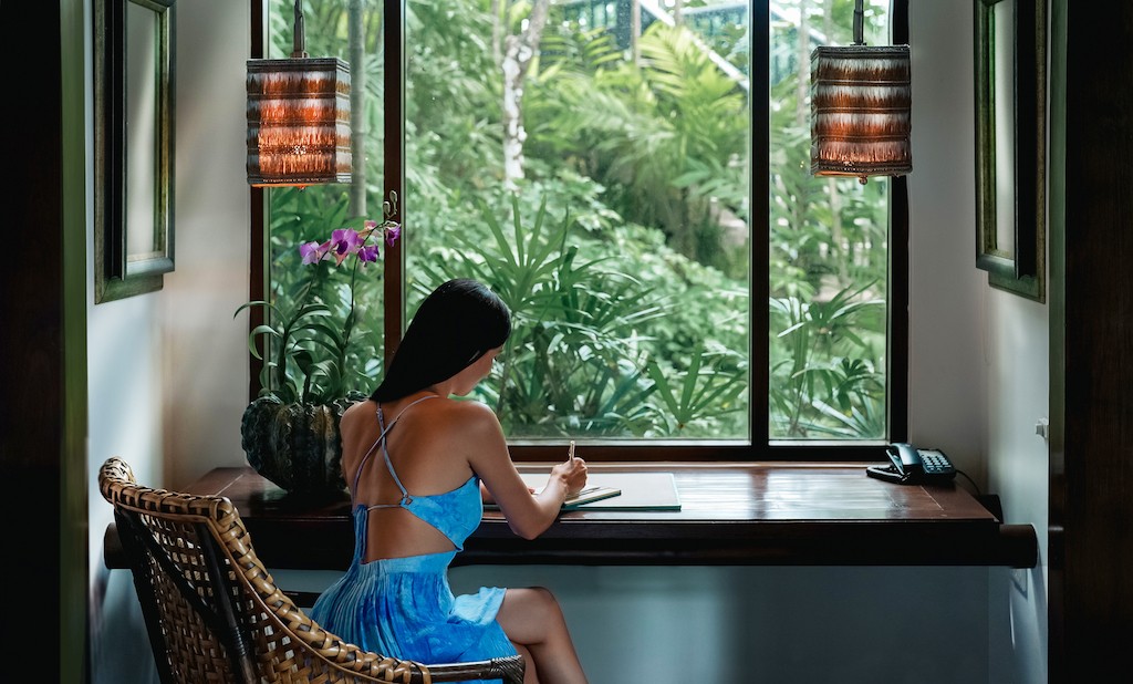 Four Seasons The Estates Koh Samui Desk