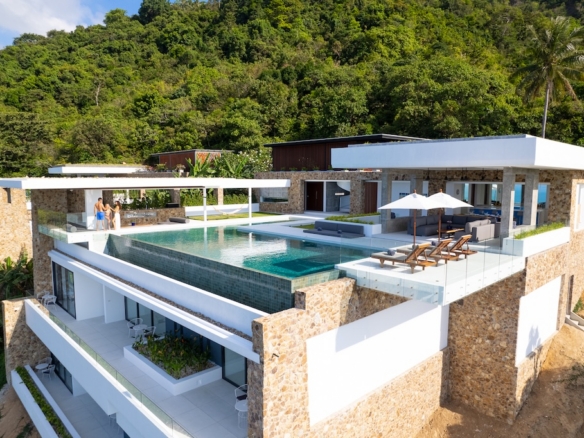 Grand Blue View Estate Exterior