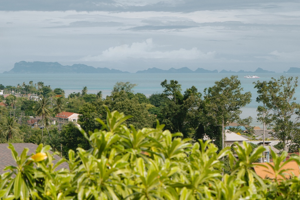 Hillside Property In Bang Po Ocean