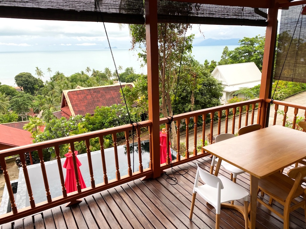 Hillside Property In Bang Po Balcony