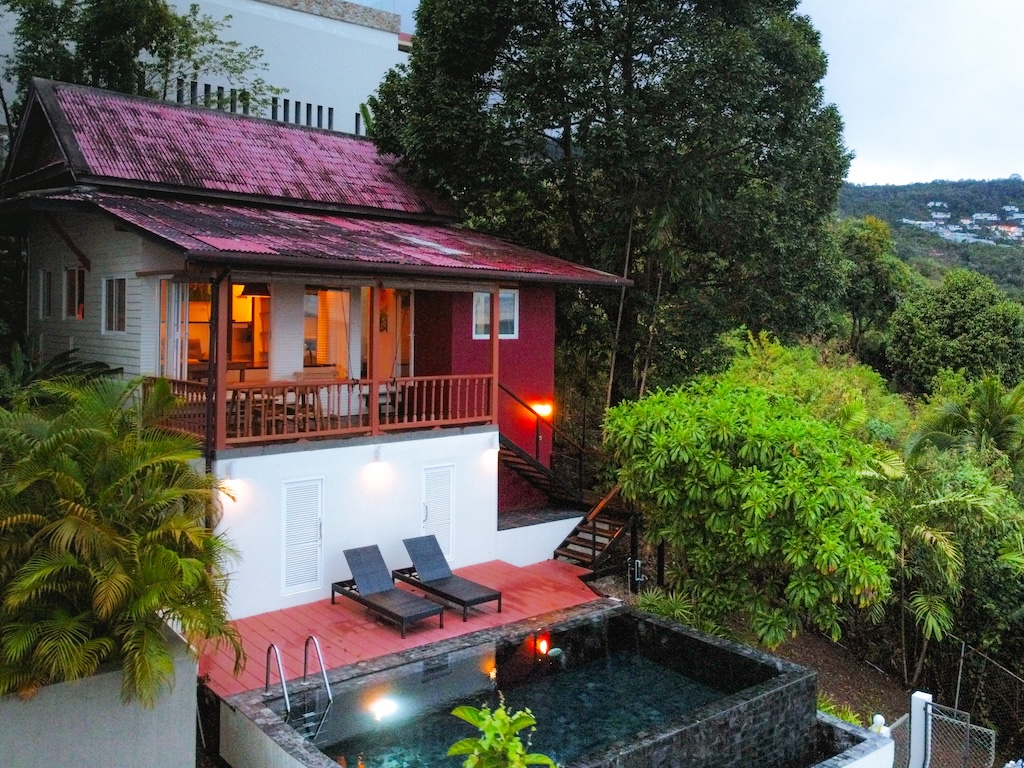 Hillside Property In Bang Po Night