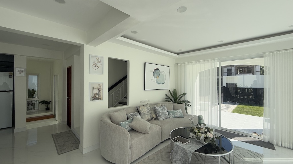 House For Sale In Maenam Koh Samui Lounge