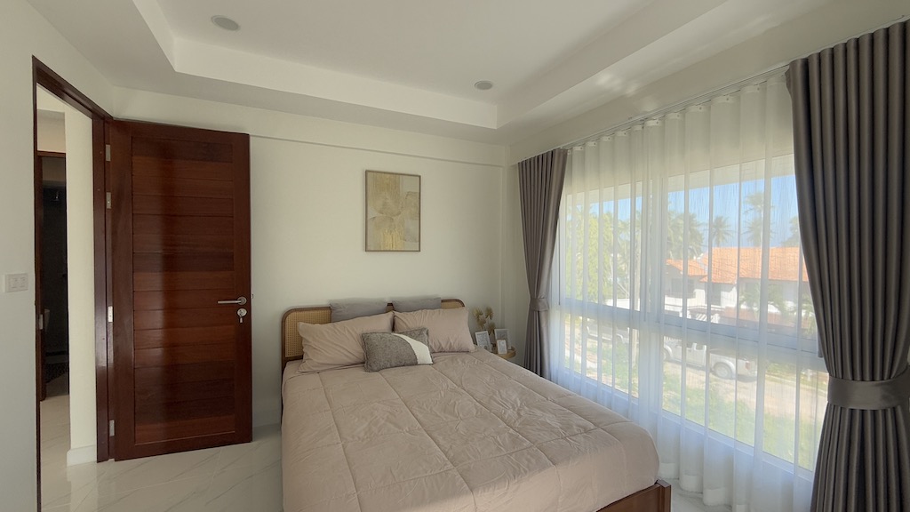 House For Sale In Maenam Koh Samui Bedroom