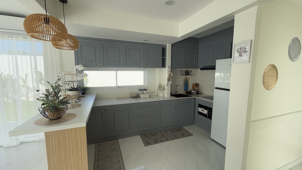 House For Sale in Maenam Koh Samui Kitchen