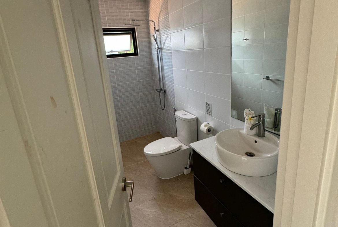 House For Sale In Plai Laem Koh Samui Bathroom