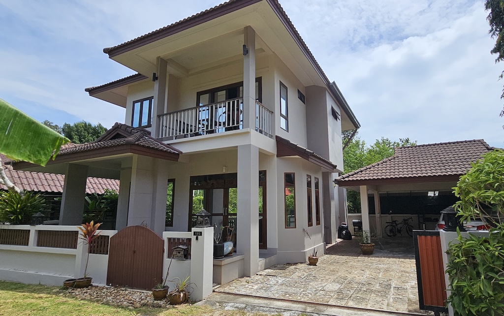 House For Sale In Tongkrut Koh Samui Drive