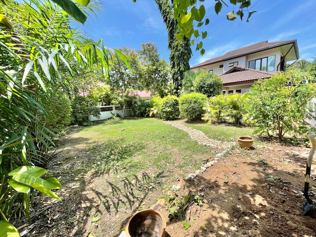 House For Sale In Tongkrut Koh Samui Garden
