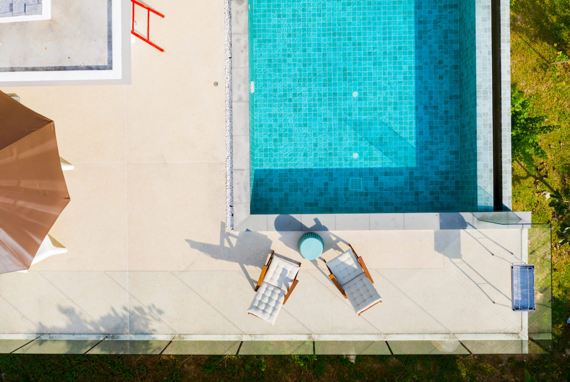 Investment Property Samui Poolside Seating