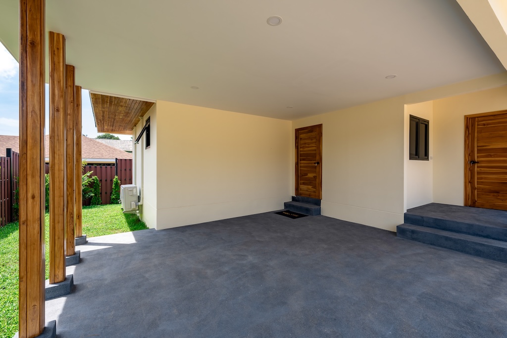 Iremia Residence Koh Samui Parking