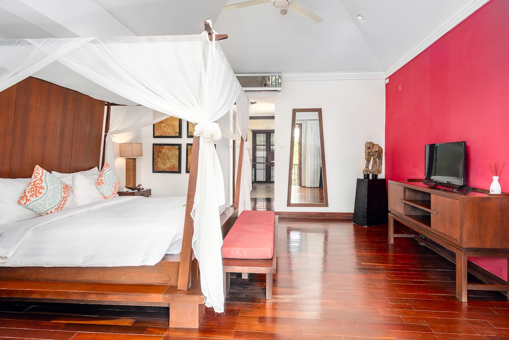 Kanda Villa Koh Samui bed