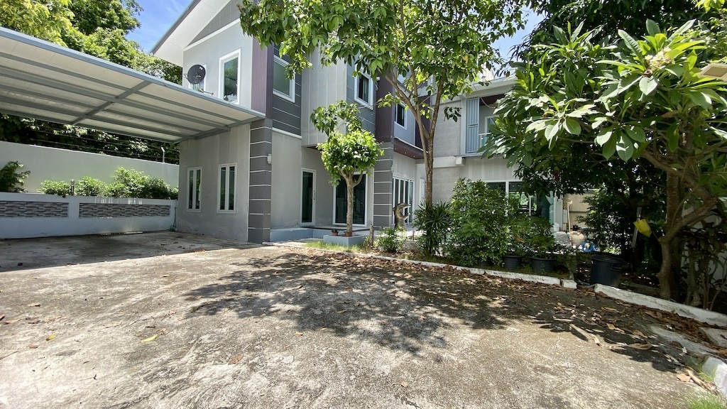 Ko Samui Bang Rak Property Drive