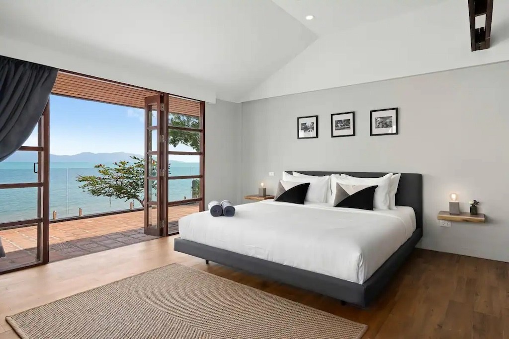 Ko Samui Beachfront Villa Bophut Bedroom