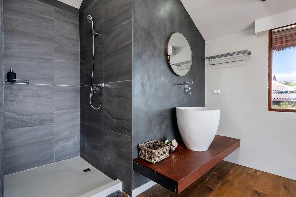 Ko Samui Beachfront Villa Bophut Bathroom