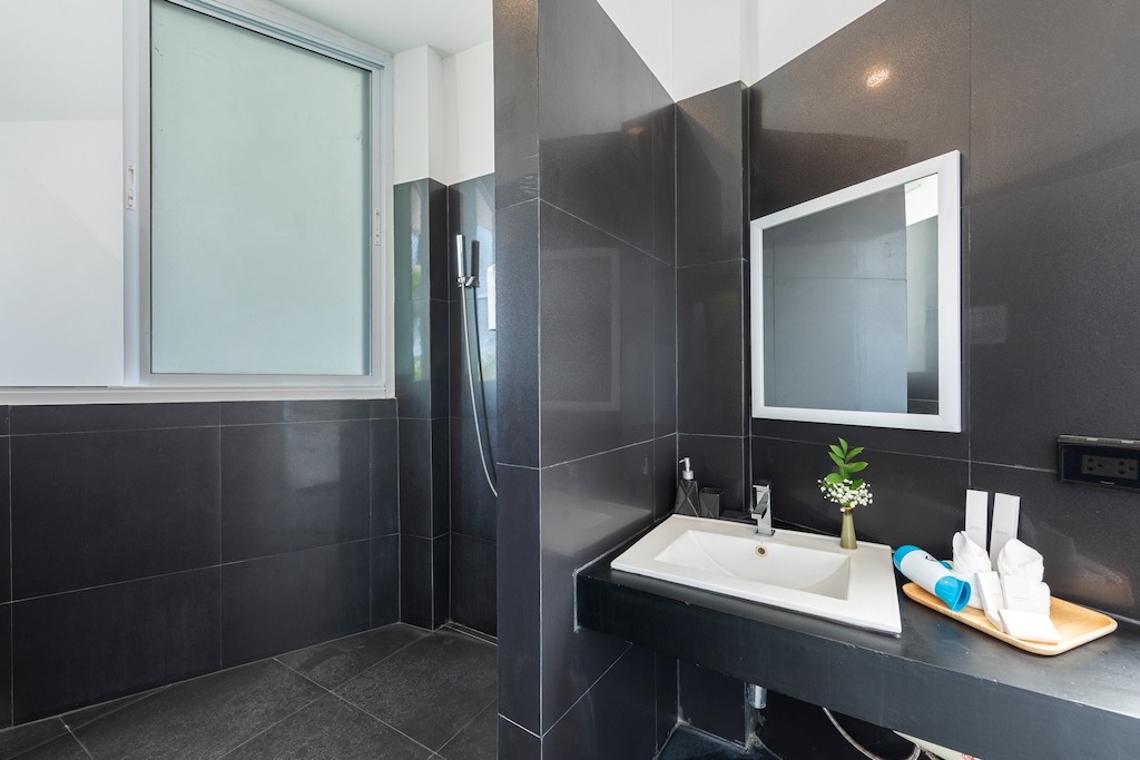 Ko Samui Chaweng Noi Property Bathroom