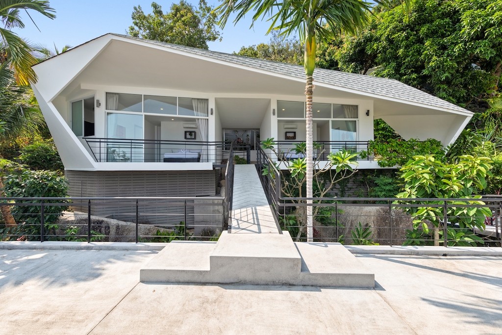 Ko Samui Chaweng noi Property Walkway
