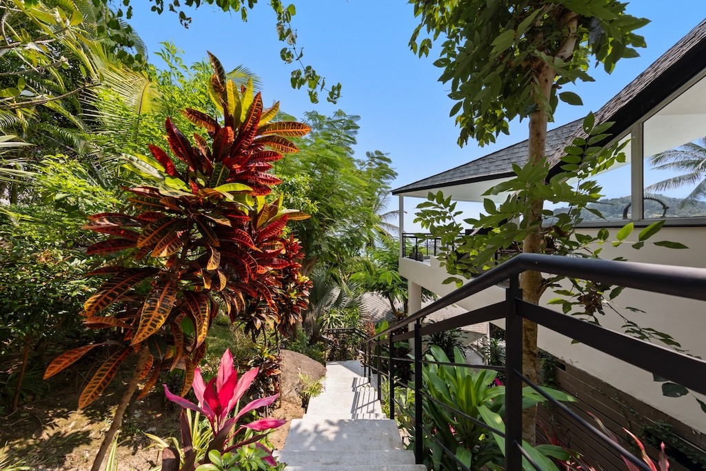 Ko Samui Chaweng Noi Property Walk Way