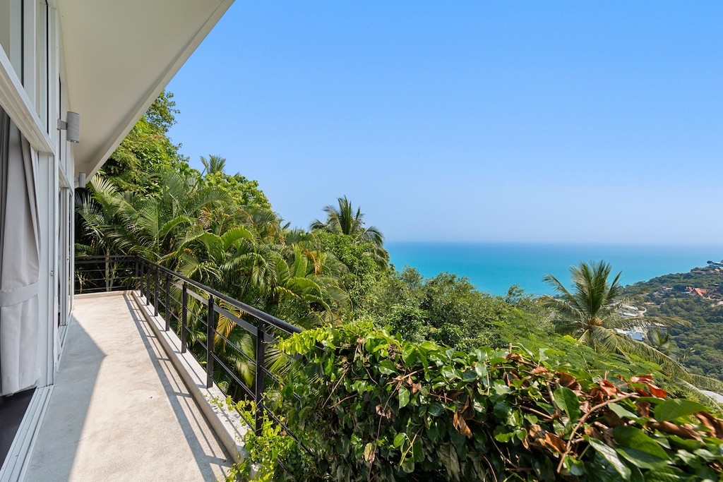 Ko Samui Chaweng Noi Property Balcony
