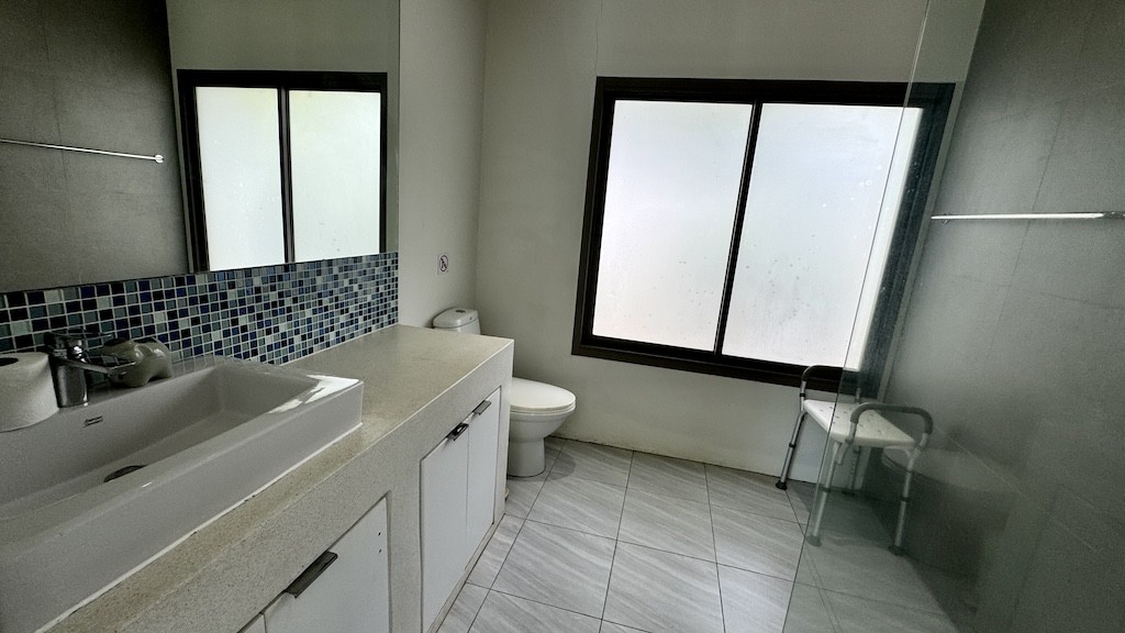 Ko Samui Chaweng Property Bathroom 5