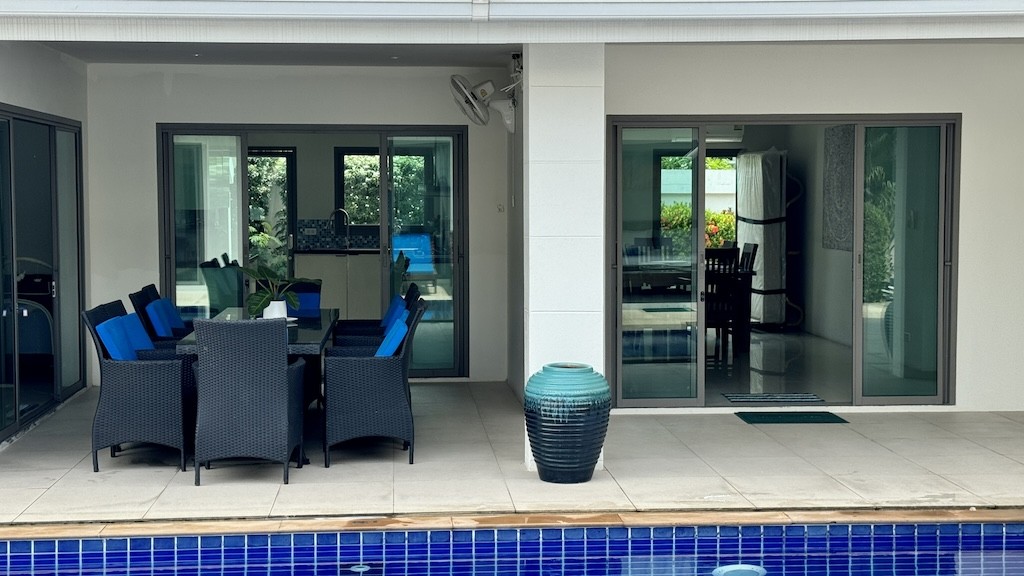 Ko Samui Chaweng Property Covered Outdoor Terrace