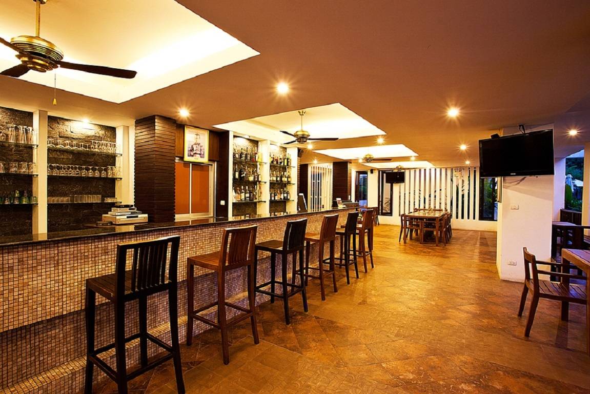 Ko Samui Hotel For Sale Bar Area