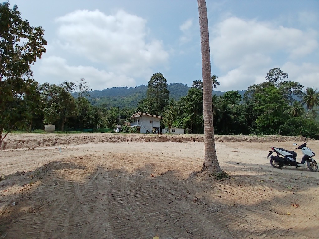 Ko Samui Land Lamai 4