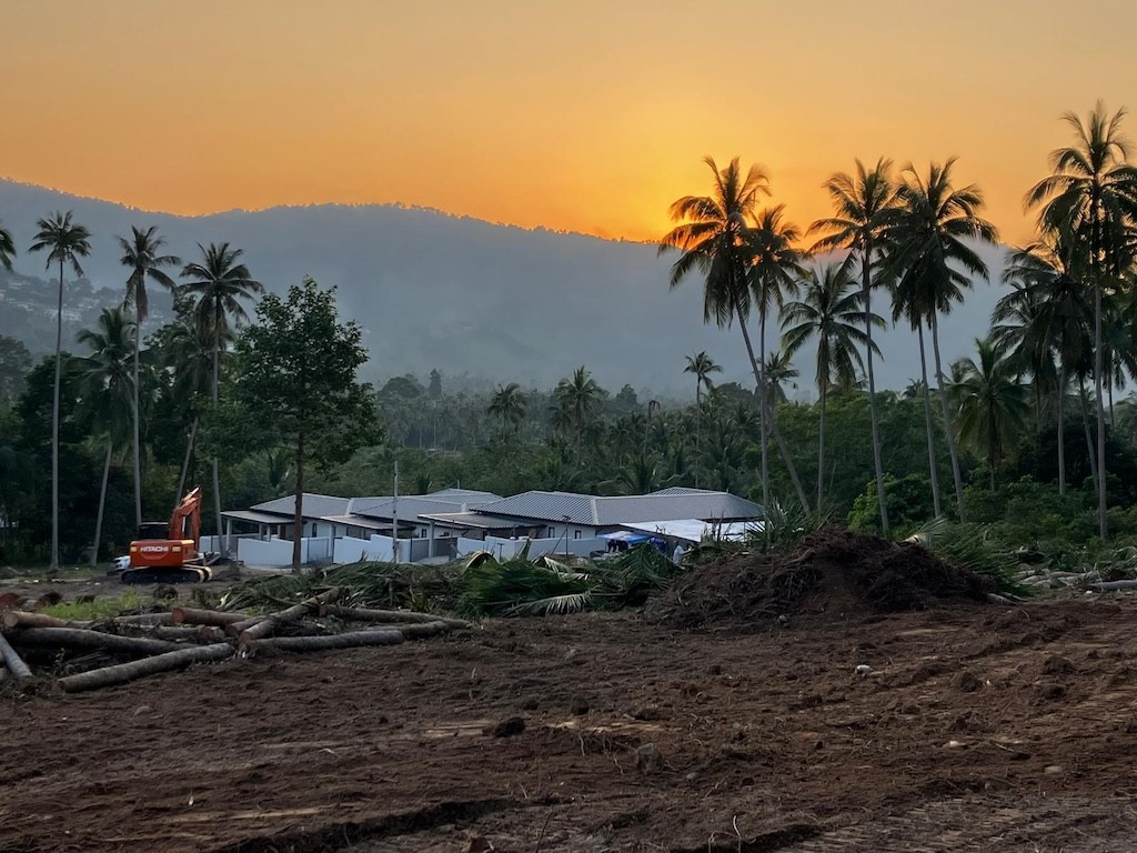Ko Samui Maenam Land Sunset