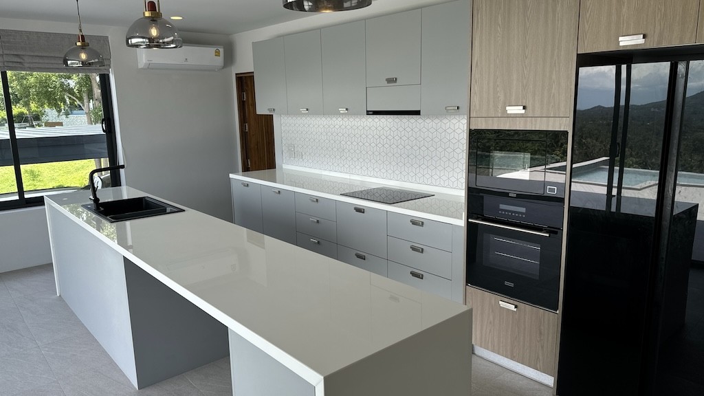 Ko Samui Maenam Property Fitted Kitchen