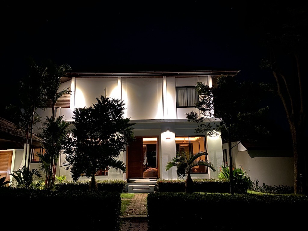 Ko Samui Maenam Villa Exterior Night