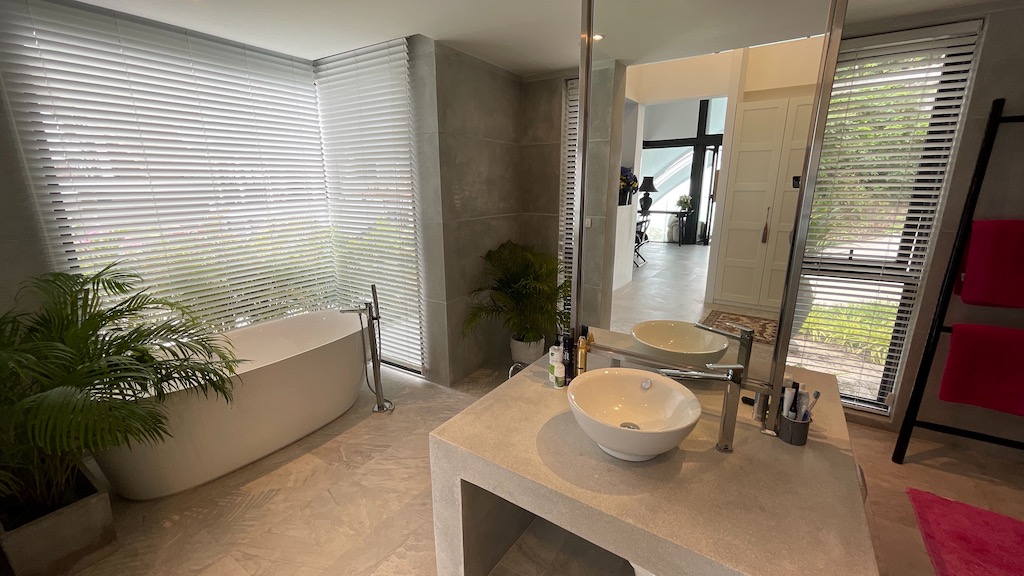 Ko Samui Property Bathtub