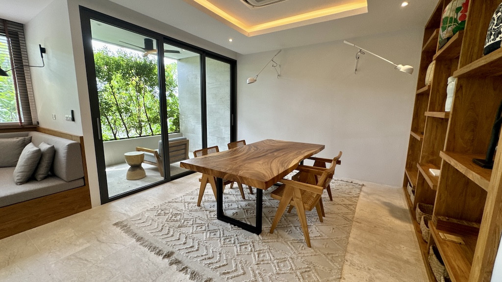 Ko Samui Sea View Villa Table
