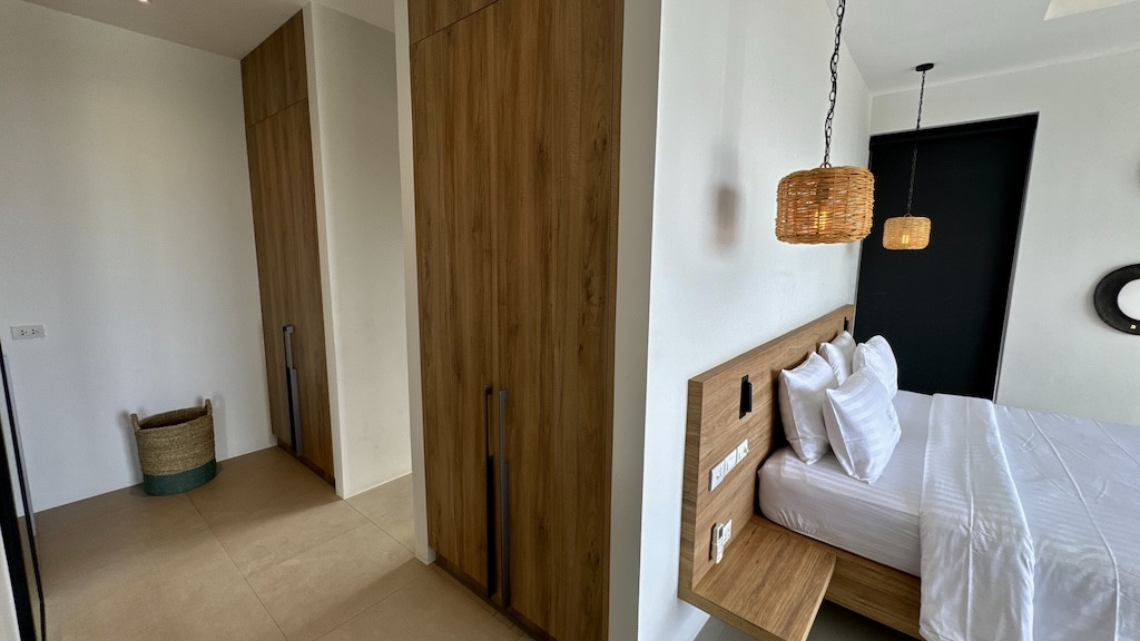 Ko Samui Sea View Villa Wardrobes