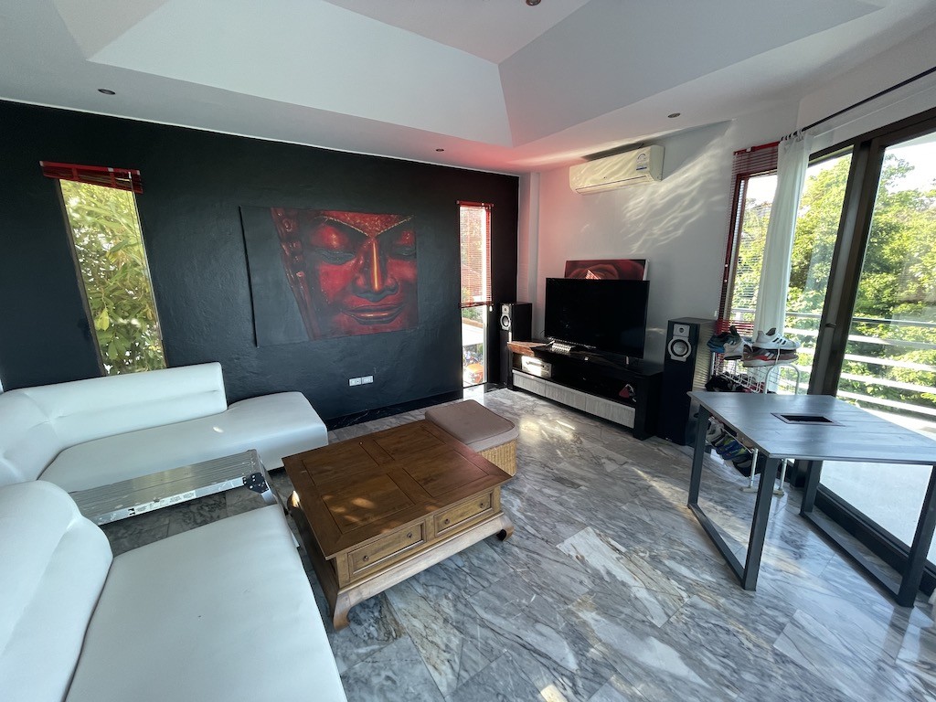 Lounge 2