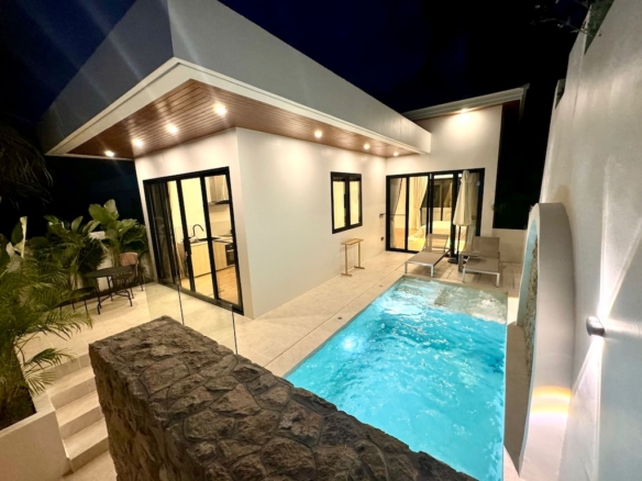 Koh Samui 1-Bedroom Property Night Exterior