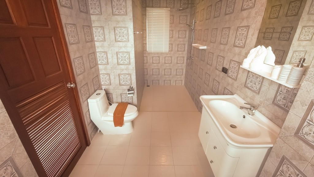 Koh Samui 3 Bedroom Sea View Property Bathroom